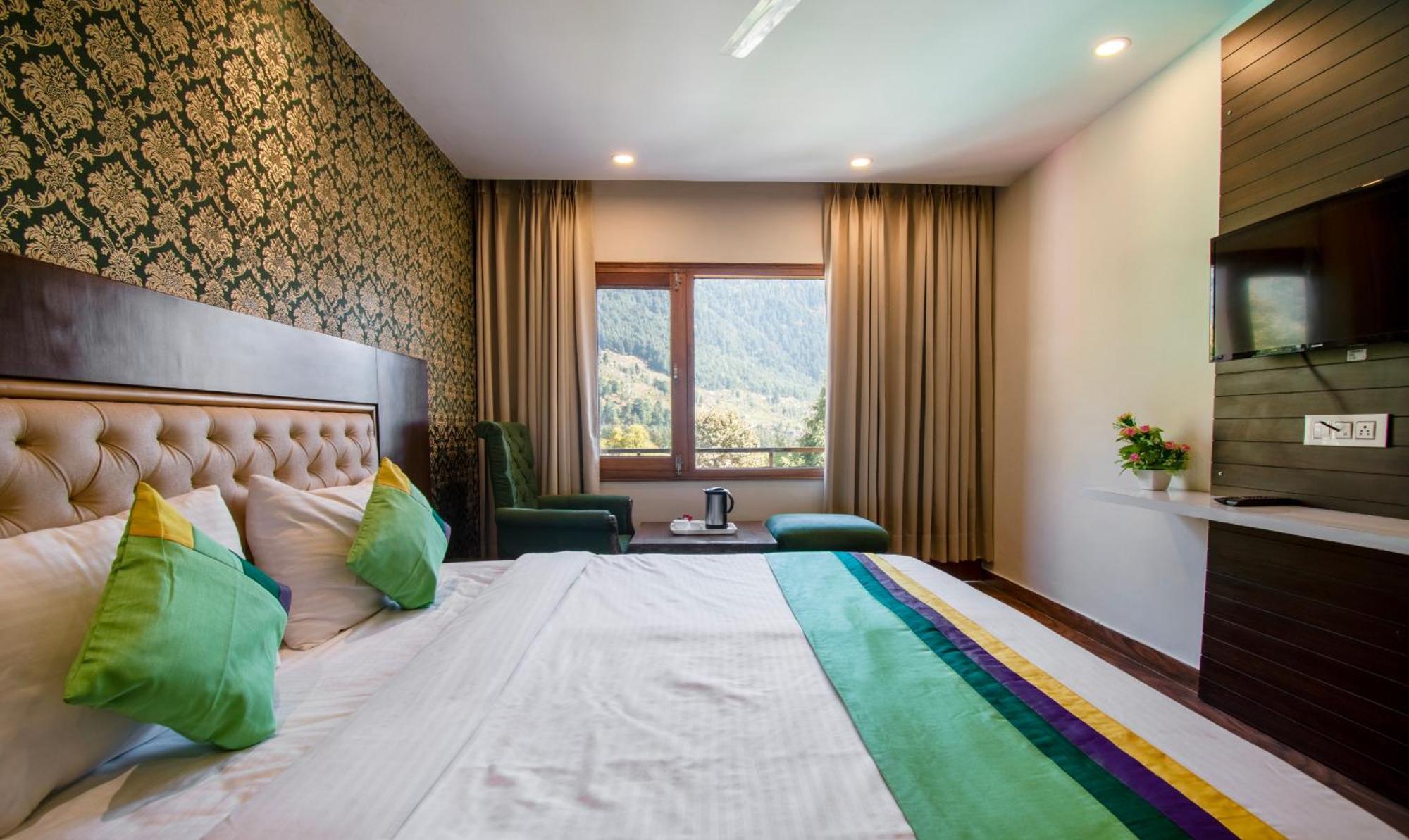 Ambika Residency, Near Hidimba Devi Temple Hotel Manāli Екстериор снимка
