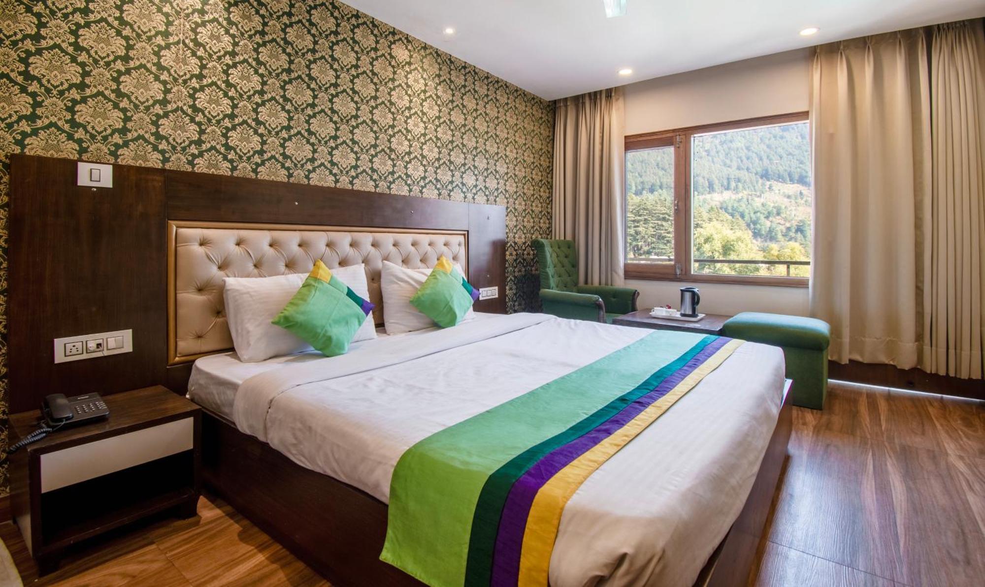 Ambika Residency, Near Hidimba Devi Temple Hotel Manāli Екстериор снимка
